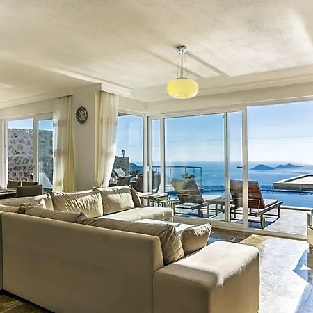 In Sleeps 10 Includes Swimming Pool Air Con And Wifi 9