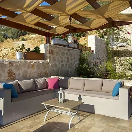 Villa In Sleeps 10 Includes Swimming Pool Air Con And Wifi 9