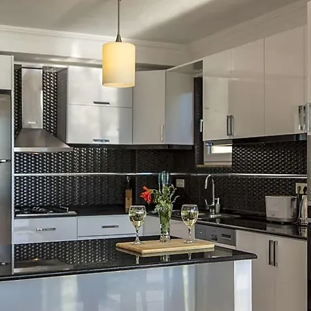 In Sleeps 10 Includes Swimming Pool Air Con And Wifi 9 Villa